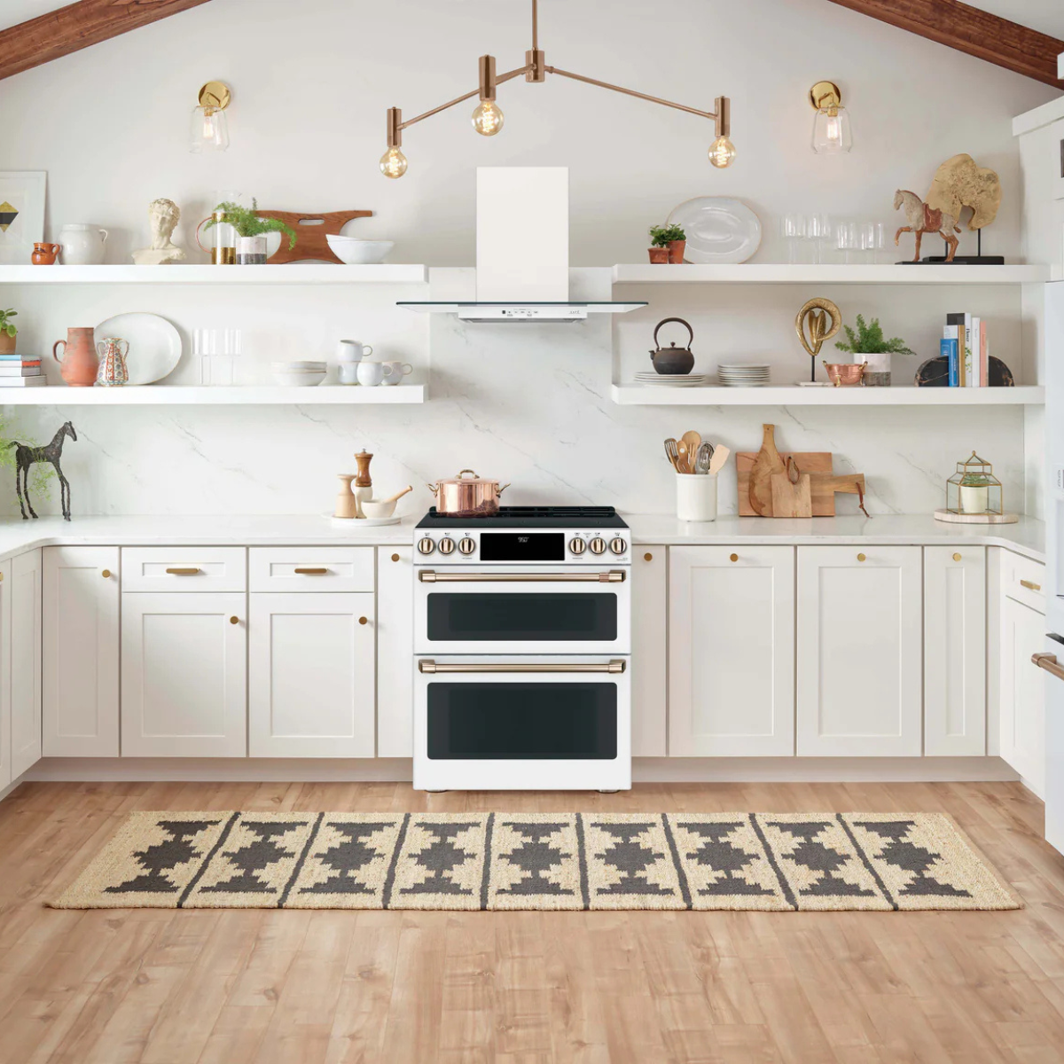 Café Matte White 30" 350-CFM Wall-Mount Glass Canopy Chimney Hood - CVW73014MWM