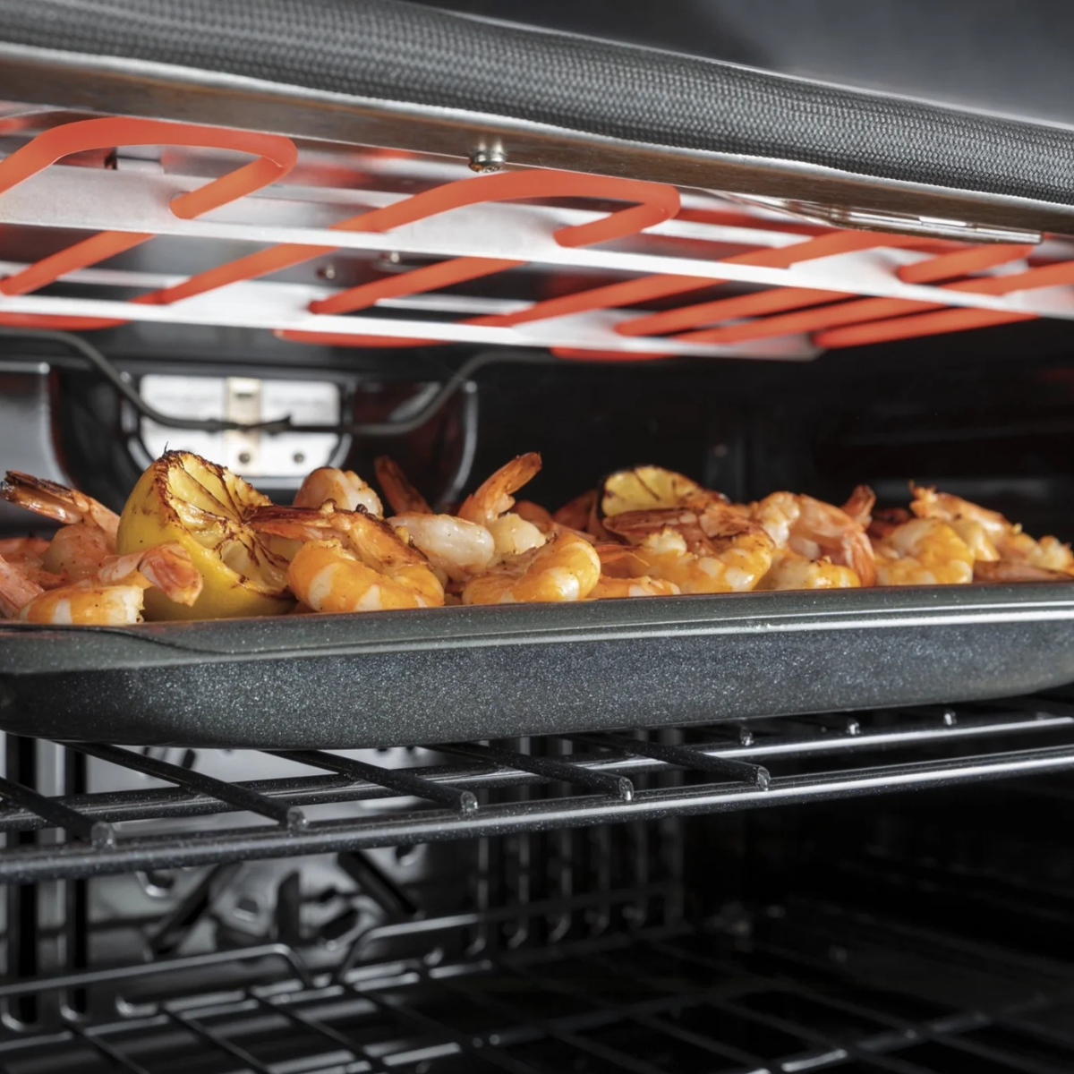 GE White Single Wall Oven (5.0 Cu.Ft.) - JTS3000DNWW