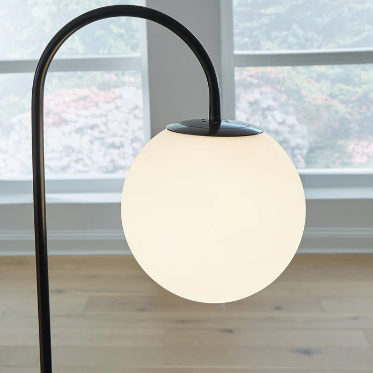 Walkford Floor Lamp - Black